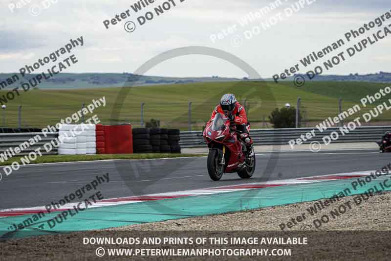 cadwell no limits trackday;cadwell park;cadwell park photographs;cadwell trackday photographs;enduro digital images;event digital images;eventdigitalimages;navarra;no limits trackdays;peter wileman photography;racing digital images;trackday digital images;trackday photos